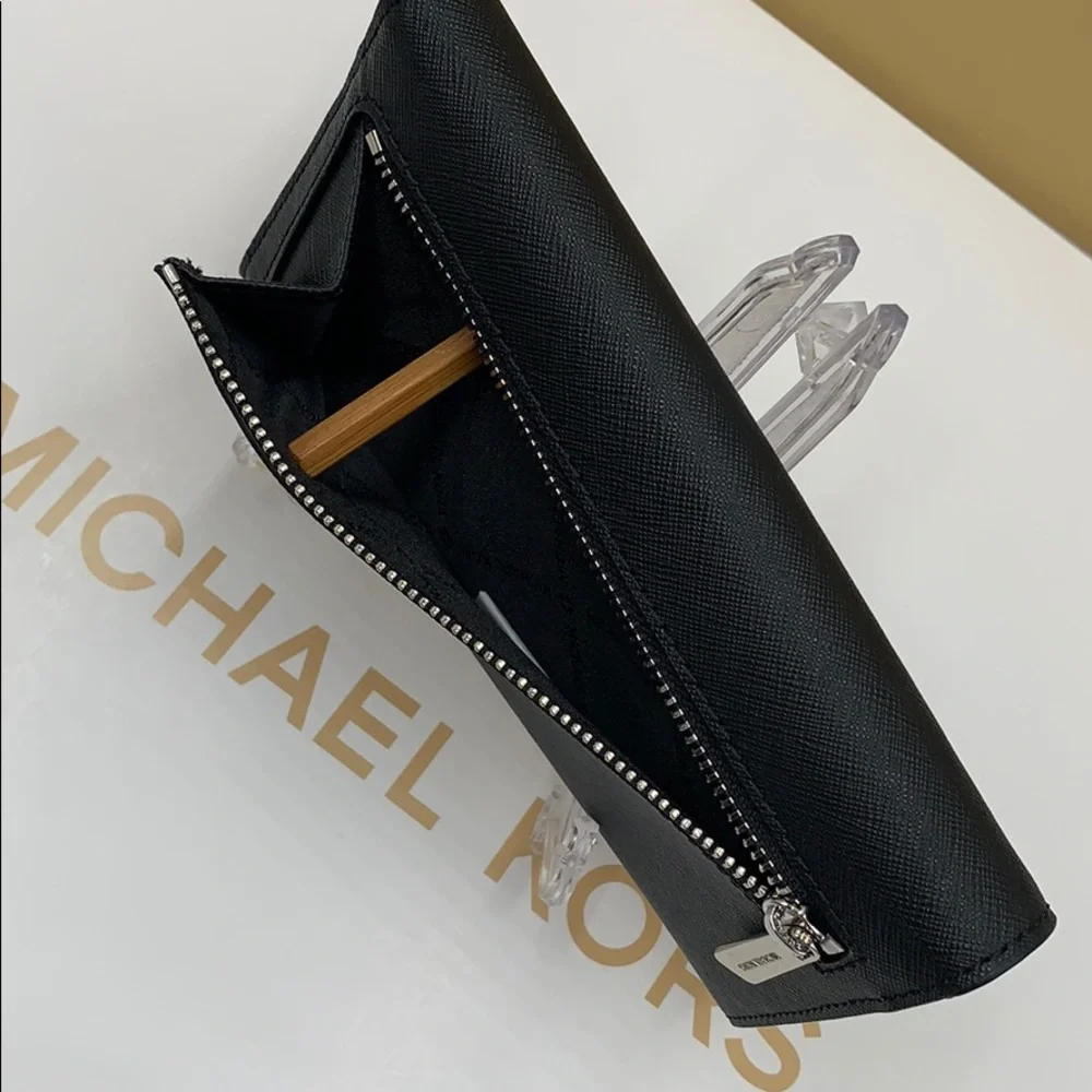 Michael Kors Jet Set Travel Lg Trifold Wallet - Picture 5 of 16